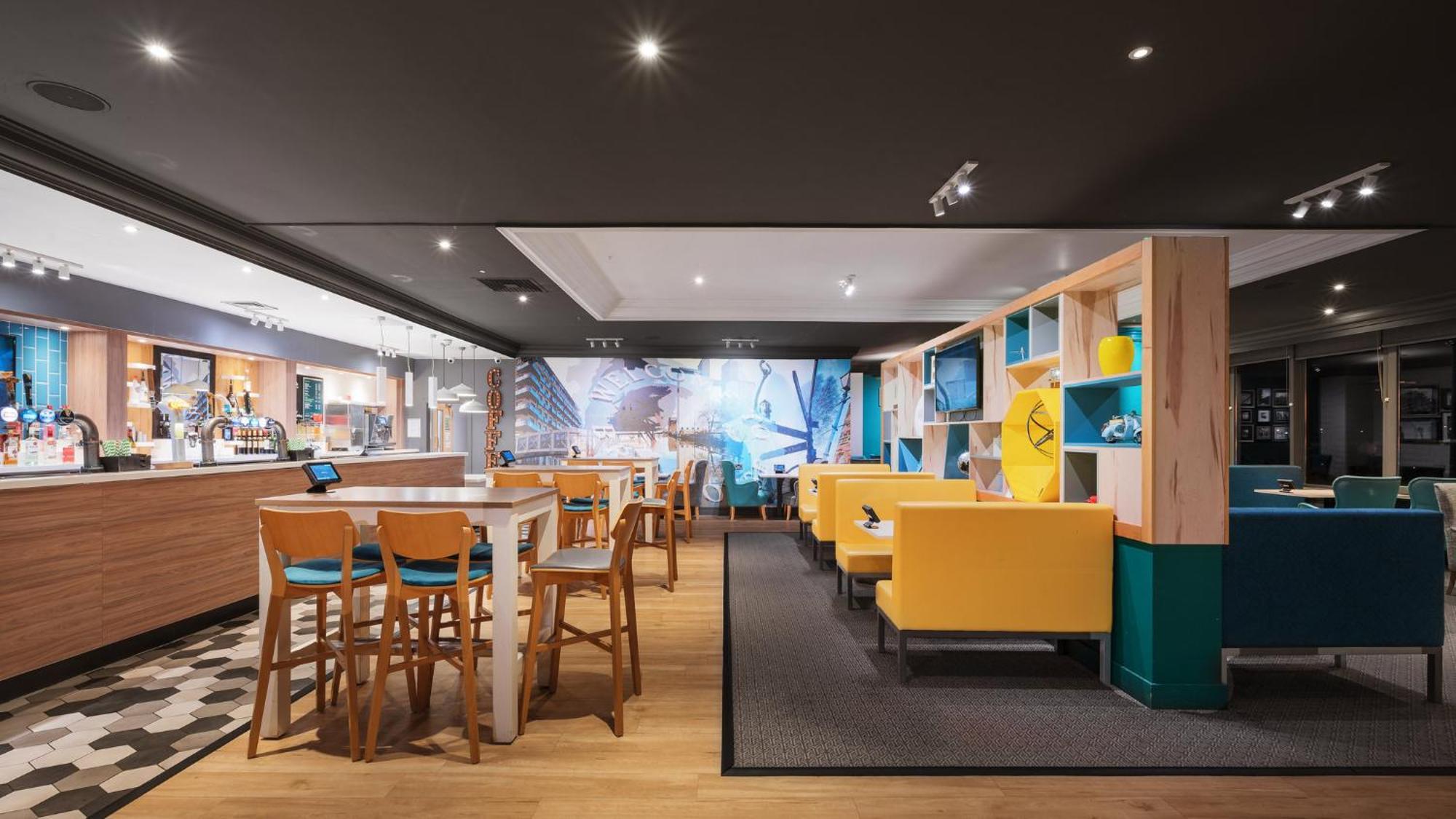 Leeds By Ihg Hotel 4*