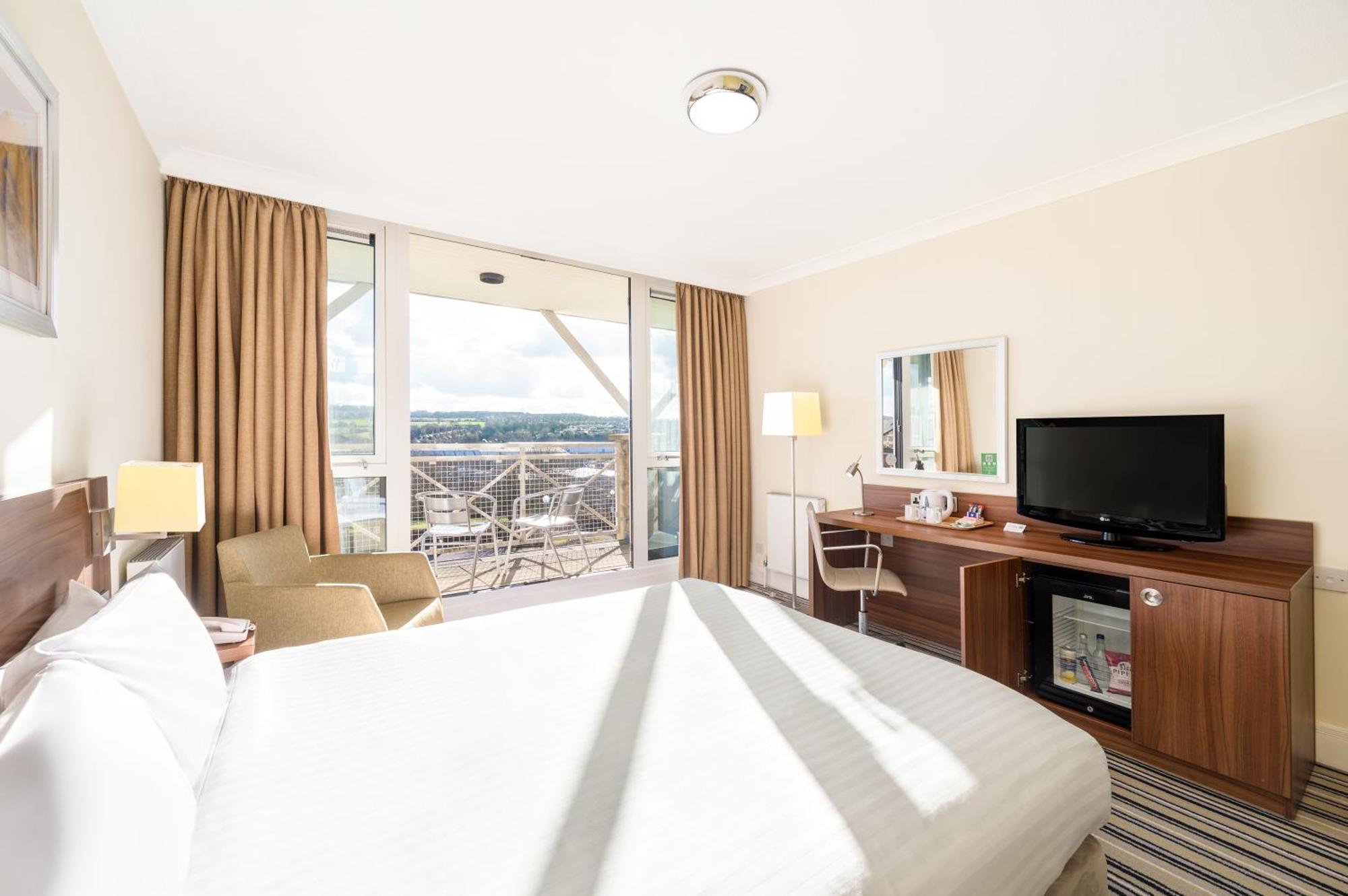 Leeds By Ihg Hotel 4*