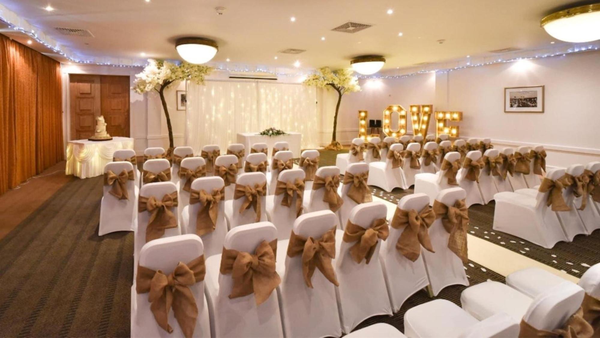 Holiday Leeds By Ihg 4*